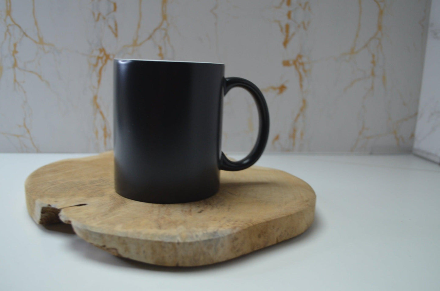 Farbwechseltasse schwarz personalisiert PaBeLe Design e.U.